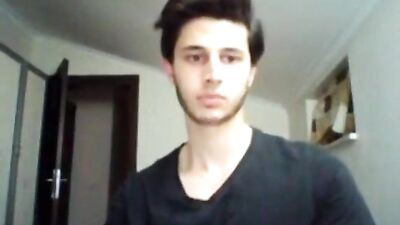 Gay Porn Freneticam #3 - Amature Big Cocks Handjob Boy gozando no quarto