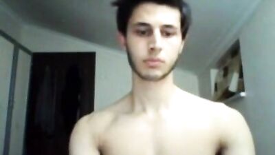 Gay Porn Freneticam #3 - Amature Big Cocks Handjob Boy gozando no quarto