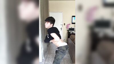 BRAZILIAN TWINK #4 - Amature Solo Web-Cam Gay Porn Video