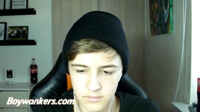 Smooth Cumshots: The Ultimate Solo Experience!