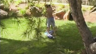 Garden Twinks: Explosive Cum Shots