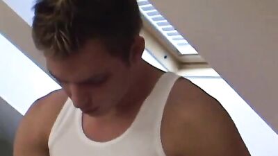 Bareback Blowjobs and Cumshots: The Ultimate Gay Experience