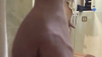 Big Cocks in Shower Room: Steamy Gay Porn Surprise!