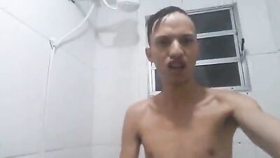Gozando Latino: Frat Guys Cum Shots in the Shower