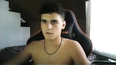 Italian Cuties Big Ass on Doggy and Cam: Bareback Cocks with Explosive Cum Shots!