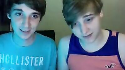 Gay Porn Threesome: Dap95 Sucks Friends Cock and Ass