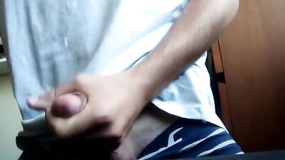 Amateur Cum Shots Handjob Cam 8880: The Ultimate Gay Porn Experience!