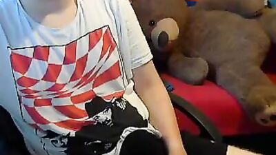 Teddys Relaxing Blond Boys Fetish Day!