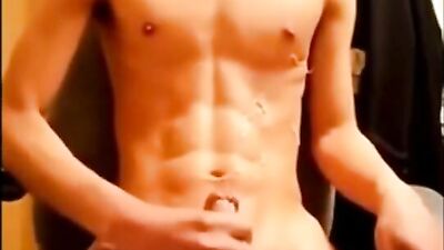 Gay Muscle Boy Cam Show