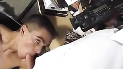 Young Twink Blows Older Dude: Amateur Big Cocks Cum Shots!