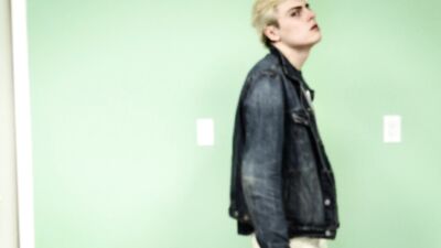 Gay Porn Music Video: Baby Are You Okay? - Hot Shirtless Guys in the Spotlight!