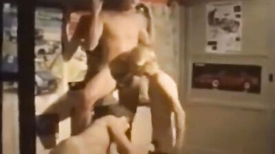 Blond Serfists: Vintage Action Group Sex!