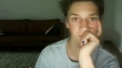 Gay Porn Amateurs: Cam 9010 - Cum Shots and Handjobs!