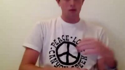 Peaceful Love Connection: A Gay Porn Adventure!