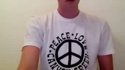 Peaceful Love Connection: A Gay Porn Adventure!