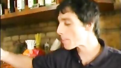 Bareback boys - Double Penetration & Oral