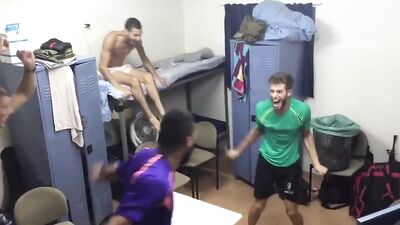 Straight Boys in Heat!