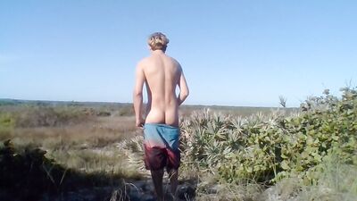 Gay Porn Amateur Show-Off Solo: Hardcore Dicks Revealed!