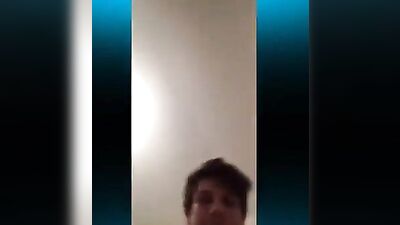 Web Cam: Cumming For The Camera!