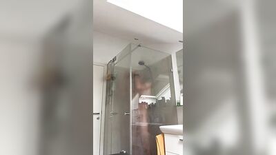 Hot Shower: Steamy Threesome between Muscular Hunks