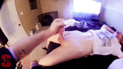 Raw Amateur Cumshots: One-Handed Handjob Heat!