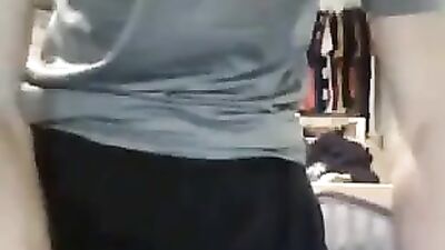 Lean and Fit Cumshot Amateur: The Next Level!