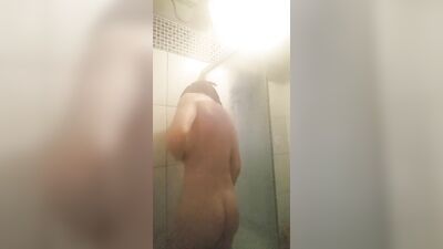 Gay Porn: Teen Brazilian Boy in the Shower!