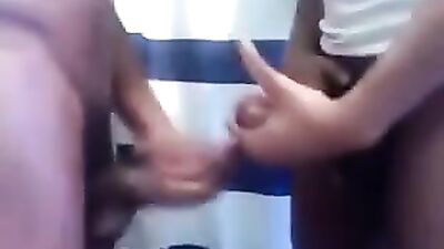 Big Dicks Twinks: Rubbing and Cumming Together!