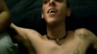 Gay Porn Suckers: Amateur Frat Boys and Straight Penises