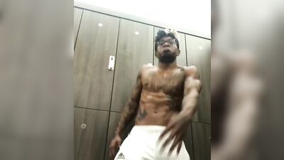 Black Tattooed Beast: Amateur Big Cocks Exposed!
