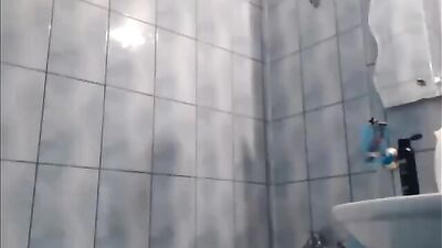 Showering Twinks: Amateur Web-Cam Adventures