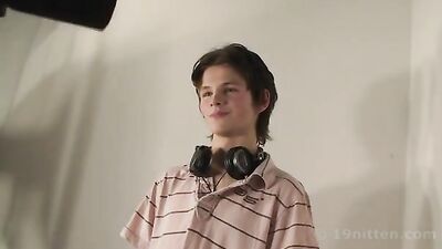 Gay Porn Video: Toshiks Handjob Solo Boy Adventure!