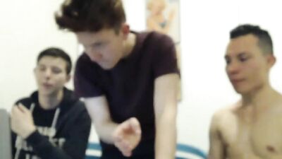 Gangbang Cumshots: Amateur Group Sex!