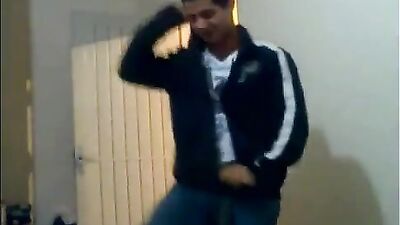 Strip Joo Vitor: Wild Amature Ass Play!