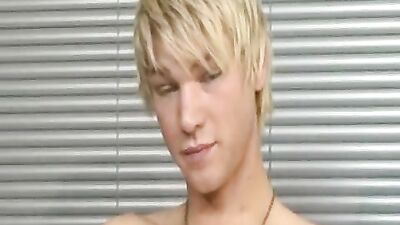 Expose Yourself on Cam44: Gay Web-Cam Fun