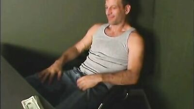 Hard Cash for Hot Twinks!