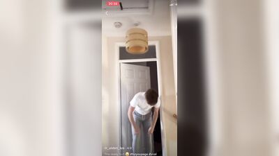 Viral Aidan cam show flex gym jock