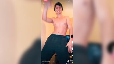 Noah home alone twink practice dance moves cam