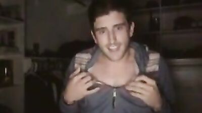 Hunky guy amateur boys porn