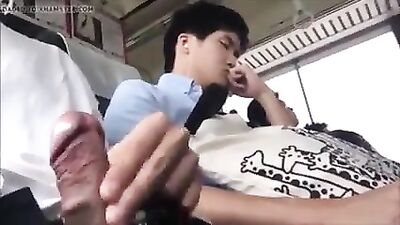 Cumming next to stranger