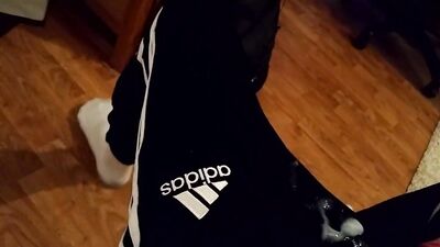 Teen cums on his pants