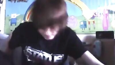 Emo Boy porn get nude and wank