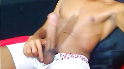 Enjoy the gay tube porn show twinks