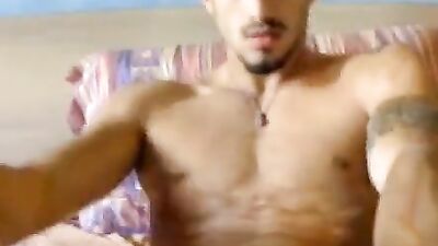 Raw Romanian Hottie: Naked Cam Masturbation Exposed!