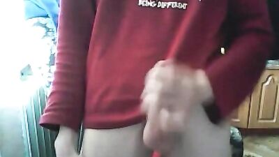 Young Cutie Cums: A Hung Amateur Handjob Delight