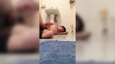 Gigantic XXXL Amateur Boy Adventure!