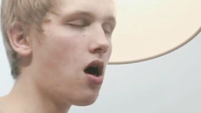 Raw Kitchen Sex: Bareback Cum Shots