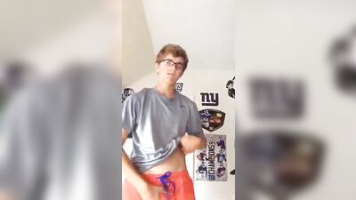 Exposed Nerdy Boy: Amateur Solo Straight Boys Cumshot-Free Cam Show