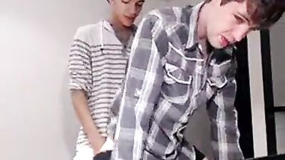 Gay Cam Show Exposed: No Sound, No Limits!