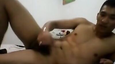 Asian Solo Web-Cam Revisited: Explosive Masturbation Returns!